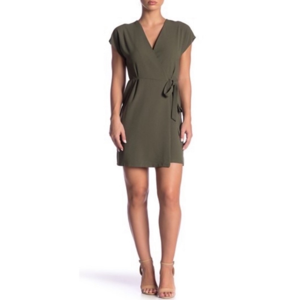 Bobeau Cap Sleeve Crepe Wrap Dress Size LP